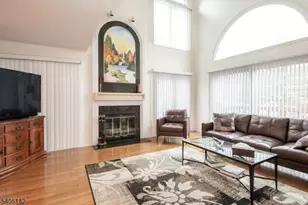 33 Stone Row Ln, Jefferson Township, NJ 07438 - Photo 13