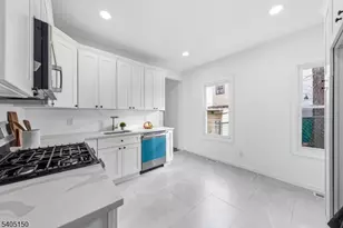 322 Court St, Elizabeth, NJ 07206 - Photo 3