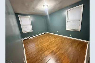 241 Wainwright St, Newark, NJ 07112 - Photo 9