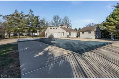 50 Sam Bonnell Dr, Union Township, NJ 08809 - Photo 31