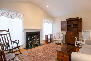 28 Old 4th Dr, Jefferson Township, NJ 07438 - Photo 9