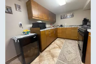 130 Valley View Rd, Hillside, NJ 07205 - Photo 9