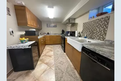 130 Valley View Rd, Hillside, NJ 07205 - Photo 7