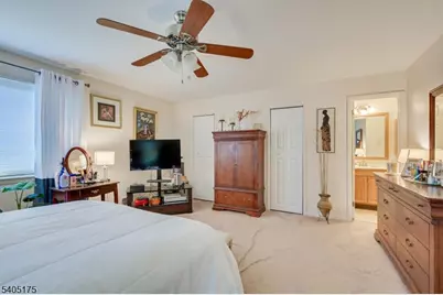 806 Robin Rd, Hillsborough Township, NJ 08844 - Photo 19