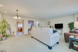 806 Robin Rd, Hillsborough Township, NJ 08844 - Photo 7