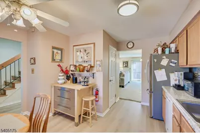 806 Robin Rd, Hillsborough Township, NJ 08844 - Photo 13