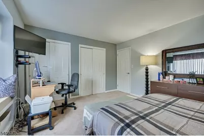 806 Robin Rd, Hillsborough Township, NJ 08844 - Photo 23