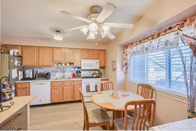 806 Robin Rd, Hillsborough Township, NJ 08844 - Photo 11