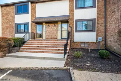 806 Robin Rd, Hillsborough Township, NJ 08844 - Photo 3