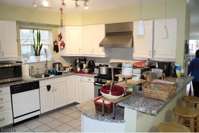 2002 S Branch Dr #2002, Readington, NJ 08889 - Photo 15