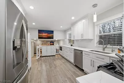 2 Pioneer Dr, Howell Township, NJ 07731 - Photo 9