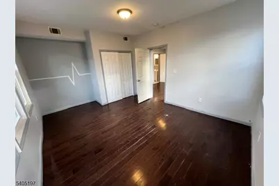 142 Sunset Ave #1, Newark, NJ 07106 - Photo 5