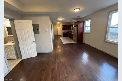 142 Sunset Ave #1, Newark, NJ 07106 - Photo 1