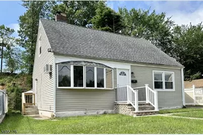533 S Park Dr, Perth Amboy, NJ 08861 - Photo 1