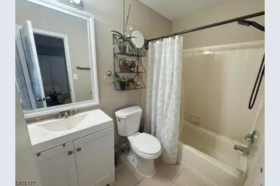 10 Mochen Ct, Sayreville, NJ 08872 - Photo 9