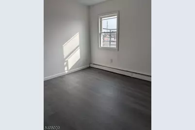 111 6th St, Elizabeth, NJ 07206 - Photo 11