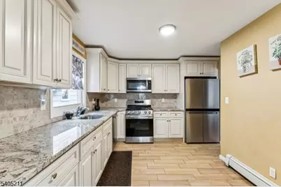 20 Toronto Ct, Maplewood, NJ 07040 - Photo 7