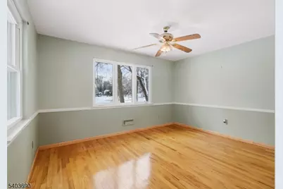 23 Cabot Ln, Kinnelon, NJ 07405 - Photo 9