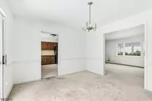 1104 Sylvan Ln, Mountainside, NJ 07092 - Photo 9