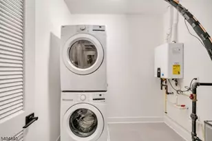 204 Encampment Ct, Montville Township, NJ 07082 - Photo 13