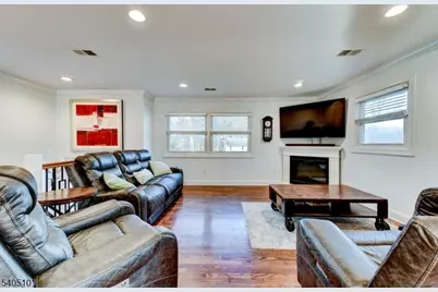 6 Elm Ave, Warren Township, NJ 07059 - Photo 9