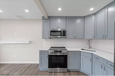 80 E Emerson Ave, Rahway, NJ 07065 - Photo 3