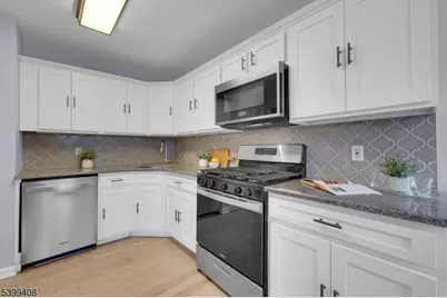 2303 Scarlett Dr, Washington Township, NJ 07853 - Photo 17