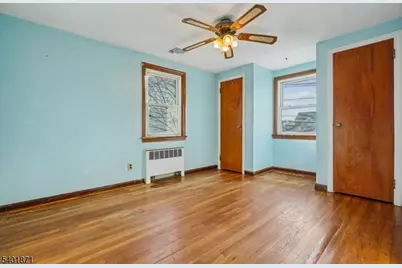 404 Burroughs Ter, Union Township, NJ 07083 - Photo 13