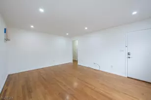 36 E Henry St, Linden, NJ 07036 - Photo 13