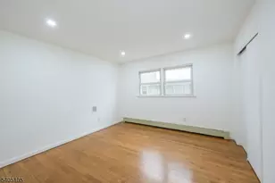 36 E Henry St, Linden, NJ 07036 - Photo 19