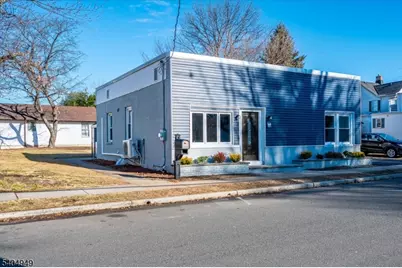 34 Tillman St, Raritan, NJ 08869 - Photo 3