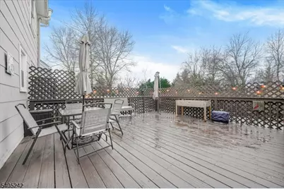 46 Barbara Dr, Pompton Lakes, NJ 07442 - Photo 9