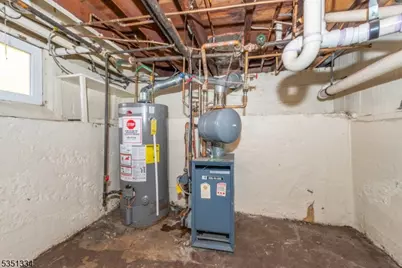 53 Laurel Dr, Wayne, NJ 07470 - Photo 21