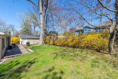 53 Laurel Dr, Wayne, NJ 07470 - Photo 27