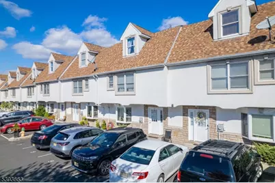 13 Val Sumo Ln, Newark, NJ 07105 - Photo 33