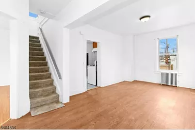 162 W 2nd Ave, Roselle, NJ 07203 - Photo 7