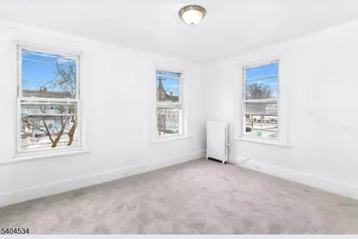 162 W 2nd Ave, Roselle, NJ 07203 - Photo 13