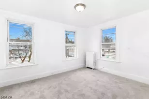 162 W 2nd Ave, Roselle, NJ 07203 - Photo 13