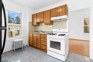 162 W 2nd Ave, Roselle, NJ 07203 - Photo 11