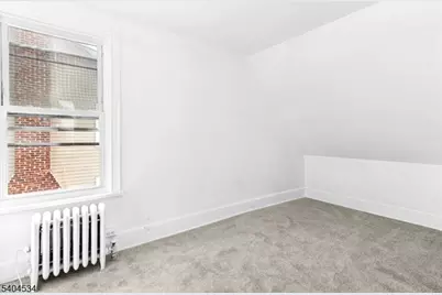 162 W 2nd Ave, Roselle, NJ 07203 - Photo 17