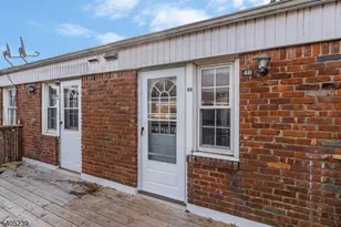 11 Dartmouth Ave, Bridgewater, NJ 08807 - Photo 17