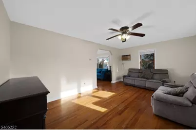 112 Dawson Ave, Clifton, NJ 07012 - Photo 3