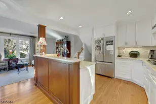 28 Kingston Rd, Wayne, NJ 07470 - Photo 9