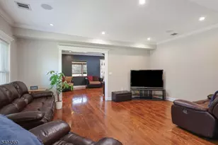 2 Dutch Ln, Scotch Plains Township, NJ 07076 - Photo 7