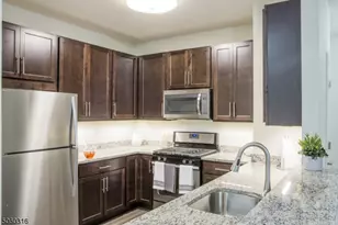 221 Aspen Ln, Lopatcong Township, NJ 08865 - Photo 7