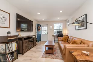 103 Woodcrest Dr, Morris Township, NJ 07960 - Photo 1