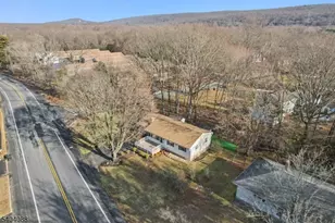 5504 Berkshire Valley Rd, Jefferson Township, NJ 07438 - Photo 35