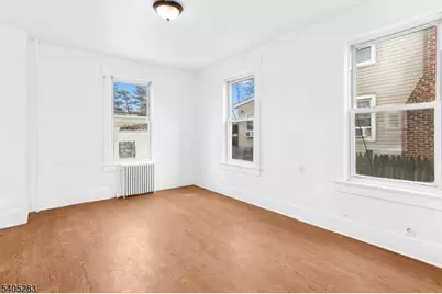 162 W 2nd Ave, Roselle, NJ 07203 - Photo 7