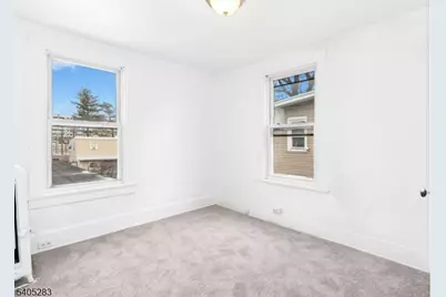 162 W 2nd Ave, Roselle, NJ 07203 - Photo 17