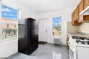 162 W 2nd Ave, Roselle, NJ 07203 - Photo 11